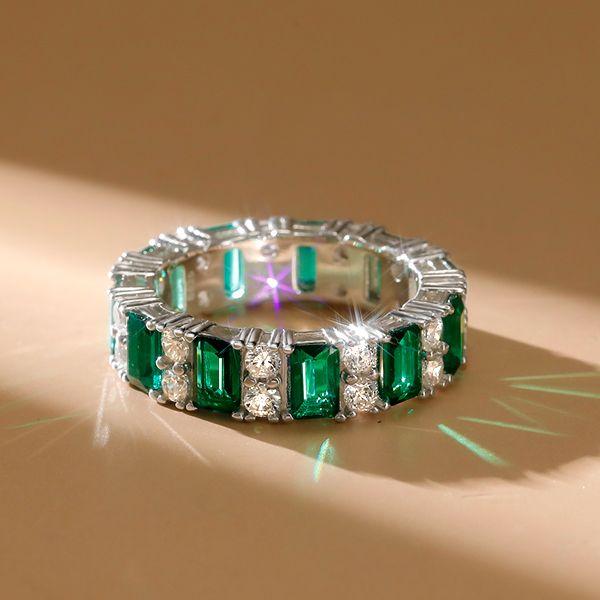 Emerald Green Sterling Silver Wedding Band Ring - Station Style
