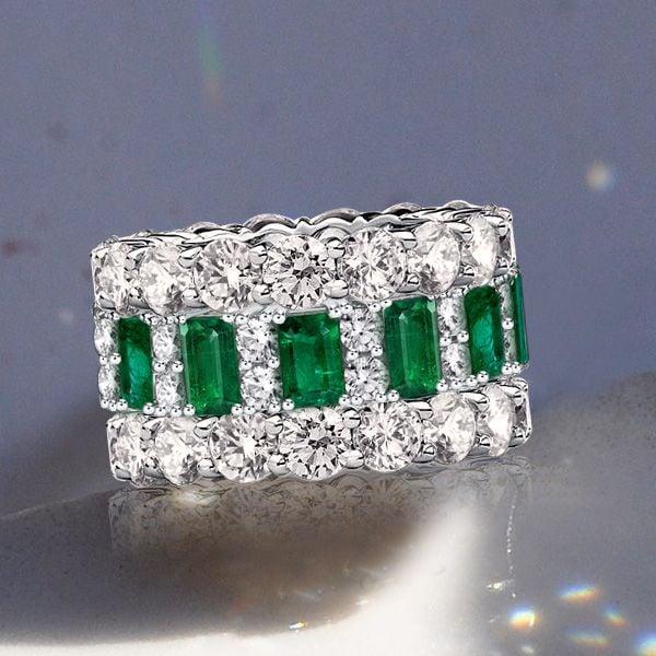 Emerald Green Stackable Band Ring Set for Women in Sterling Silver