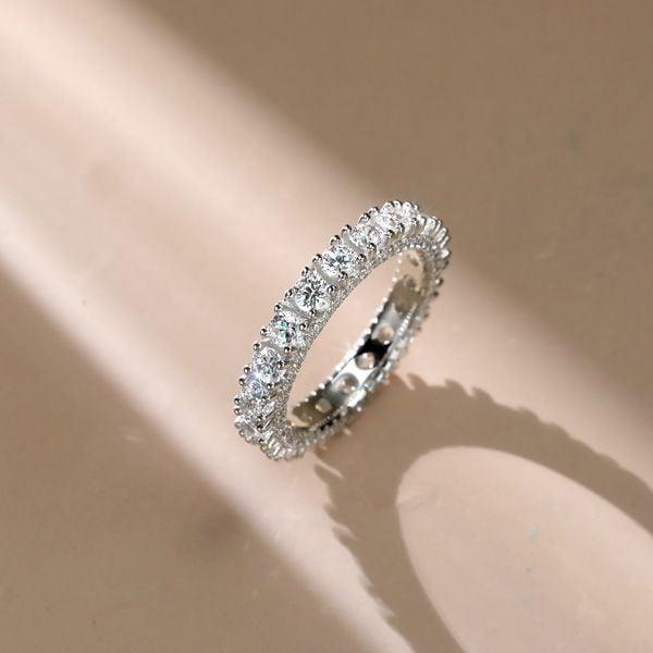 925 Sterling Silver Peekaboo Eternity Wedding Band with Round Cut Stones (2.45 CT. TW)