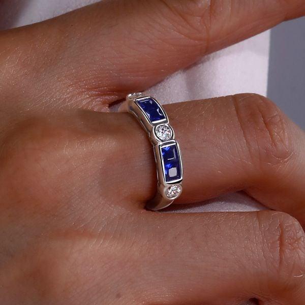 Vintage Style Princess Cut Blue Sapphire Band Ring in Rhodium-Plated Sterling Silver