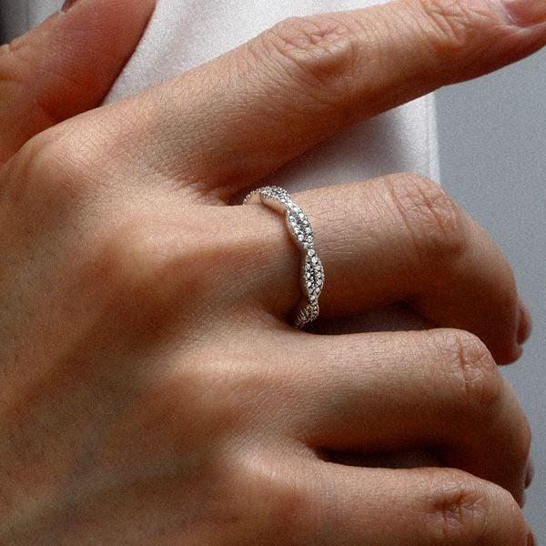925 Sterling Silver Twisted Wedding Band for Women with Rhodium Finish