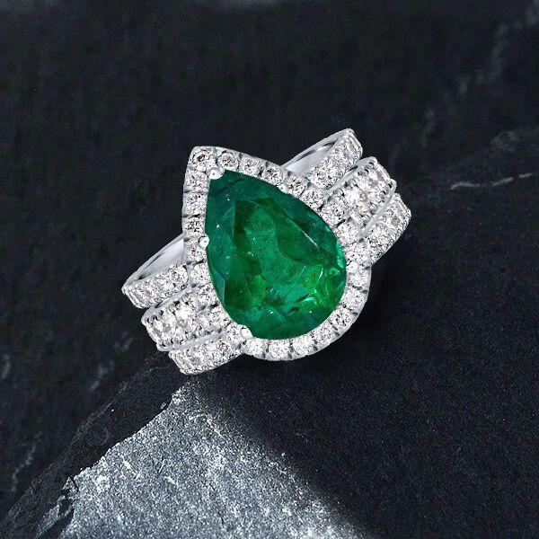 Emerald Green Sapphire Halo Pear Cut 3PC Wedding Ring Set - Sterling Silver