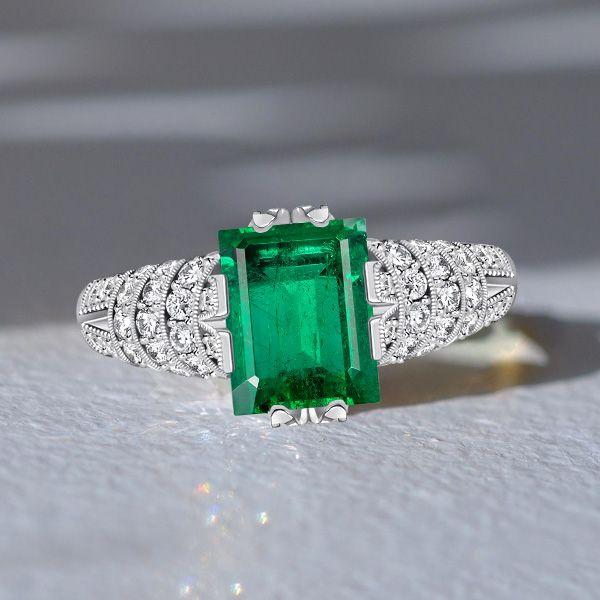 Emerald Green Art Deco Ring - 925 Sterling Silver Vintage Promise Ring