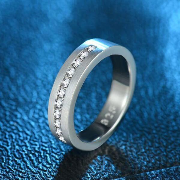 Titanium Steel Men's Wedding Band - Drawbench Design, Silver Finish