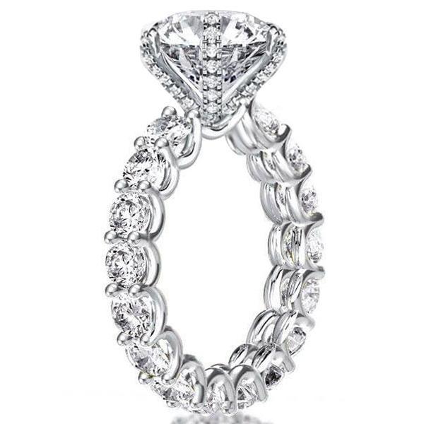Classic Round Cut 3.0 CT Simulated Diamond Engagement Ring in 925 Sterling Silver