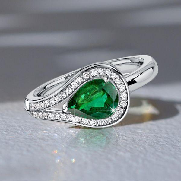 Pear Emerald & Sapphire Ring - 925 Sterling Silver Promise Ring