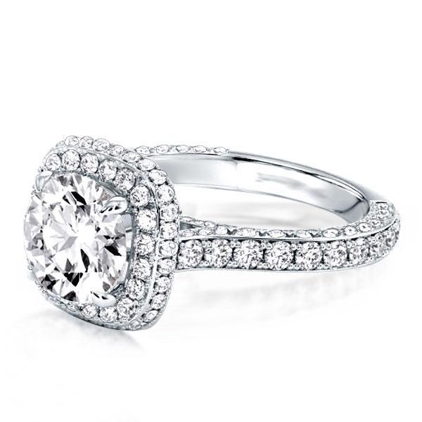 Round Halo 2.70 CT Simulated Diamond Engagement Ring in 925 Sterling Silver