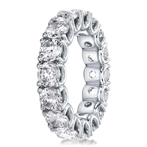 Round Eternity Womens Wedding Band in 925 Sterling Silver with Simulated Diamonds