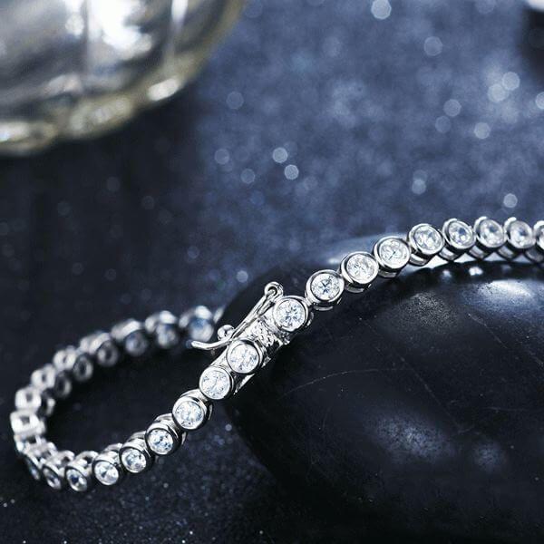 Sterling Silver Bezel-Set White Sapphire Tennis Bracelet (6-9 Inches)