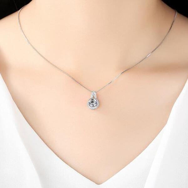 Split Shank Sterling Silver Pendant Necklace with Simulated Diamond (1.25 CT)